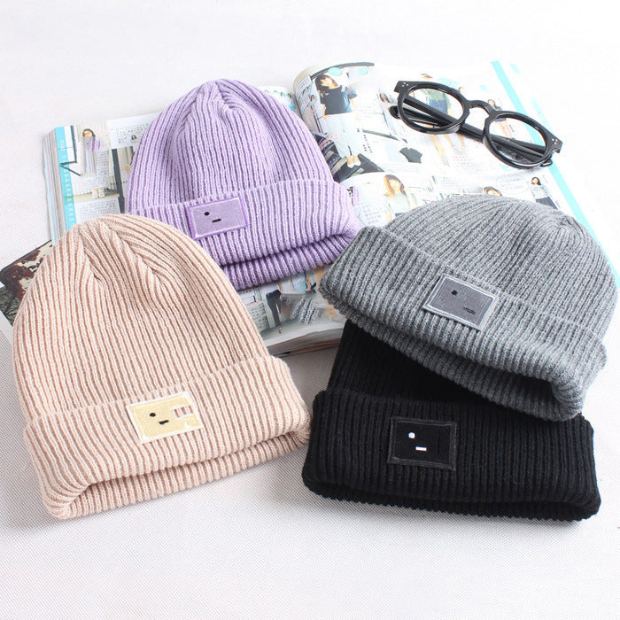 gorro de puntos para el invierno