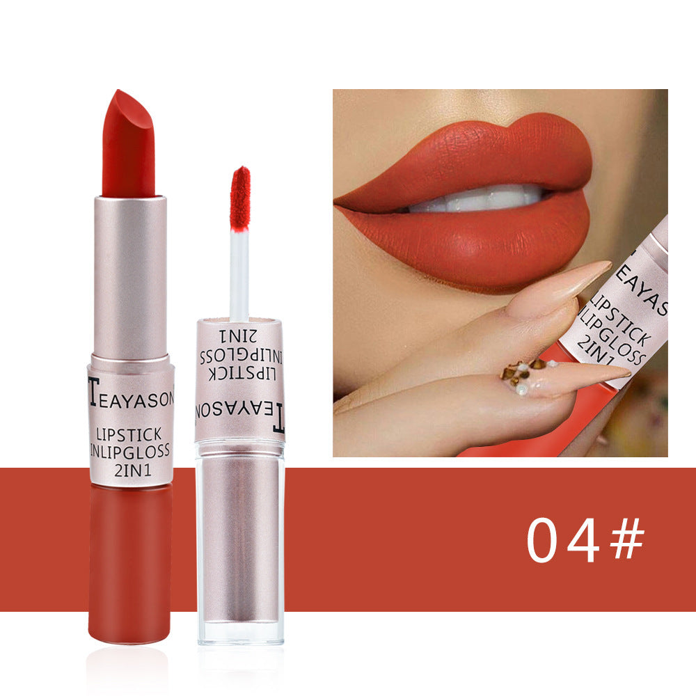 Brillo labial mate de doble punta y acabado antiadherente